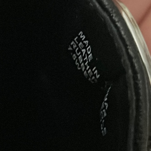 Like New Michael Kors Flats - Picture 5 of 6